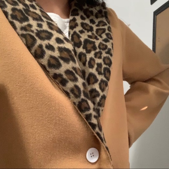 Pea coat with Cheetah Print Collar - Picture 5 of 7